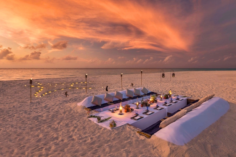 Private Champagne Breakfast or Dinner on the Beach